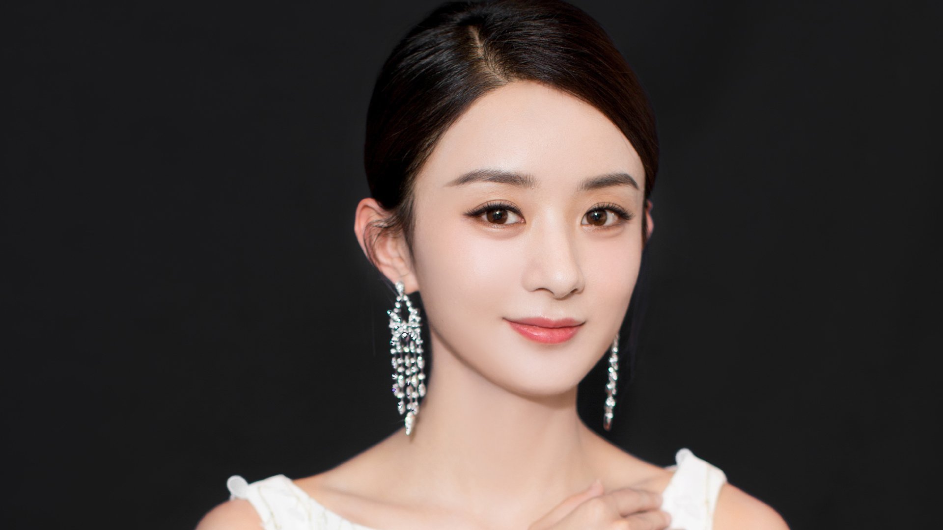 开云官方网页登录-深圳队新赛季签约重点引进国内顶级球员，深圳队首发名单